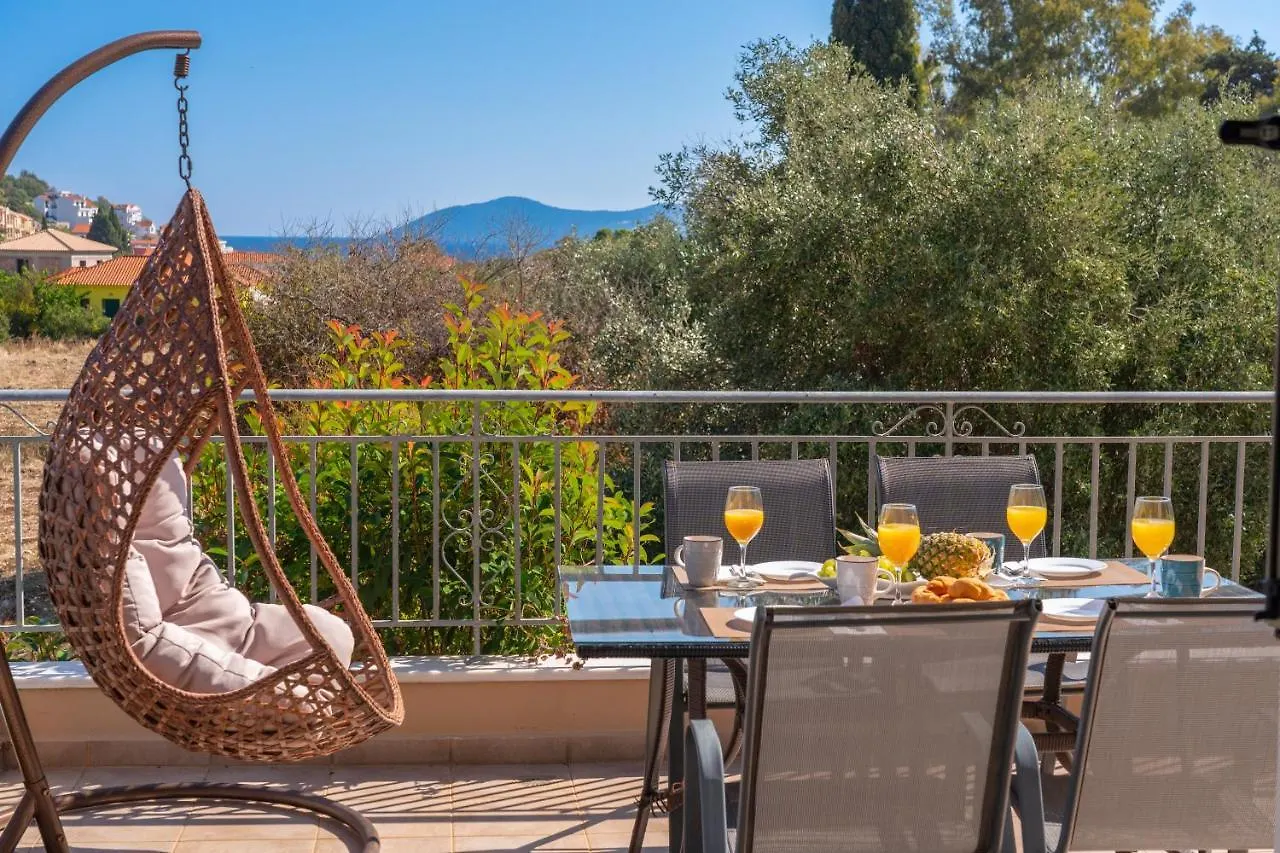 Family Villa Citrine Kefalonia - Near أيّا إفيميا